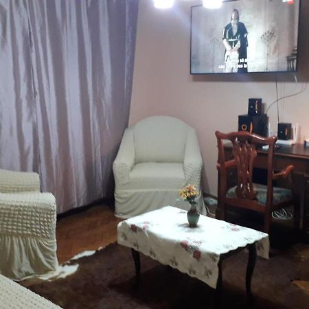 Cozy, Central 1-Bedroom Apartment In Timisoara, Romania Exteriör bild