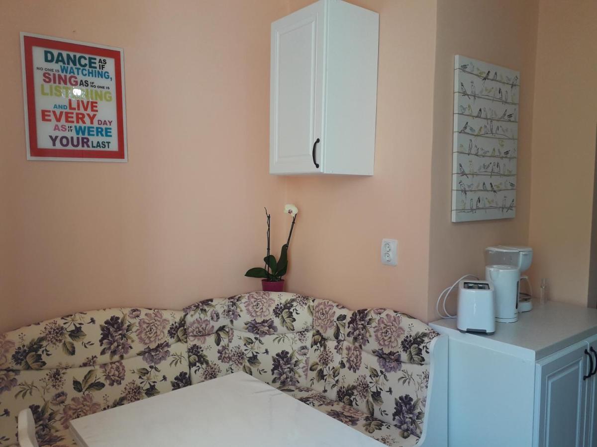 Cozy, Central 1-Bedroom Apartment In Timisoara, Romania Exteriör bild